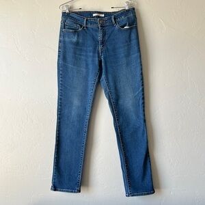 Levi’s Mid-Rise Skinny Jeans